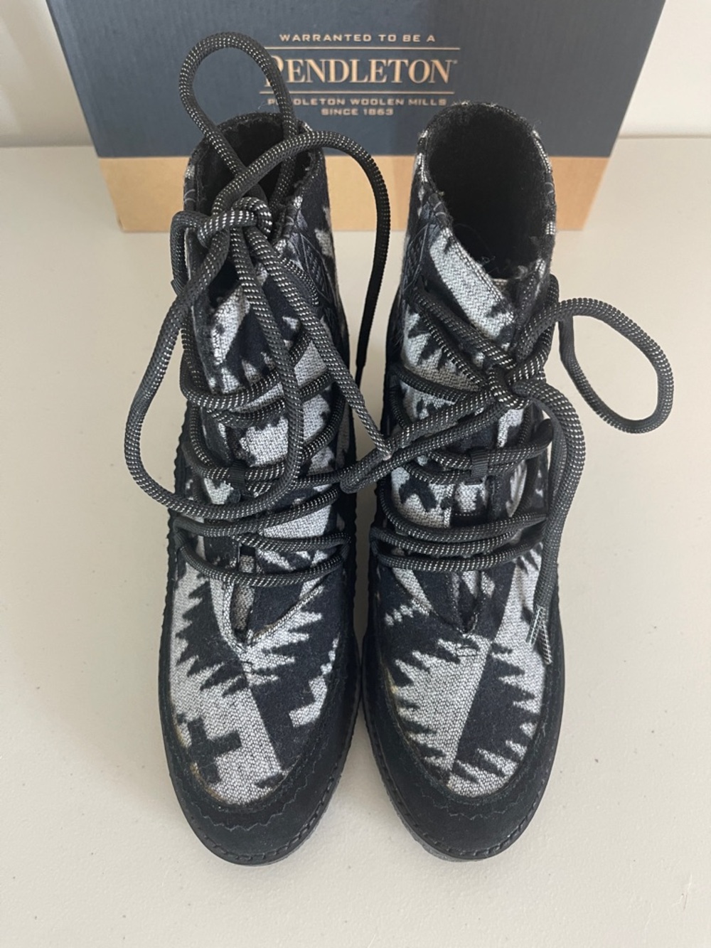 Pendleton IsleGate Wedge Boots – Women’s 8 (Spider Rock) BNIB - Picture 5 of 14